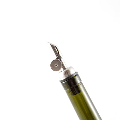 Self-Closing Spout