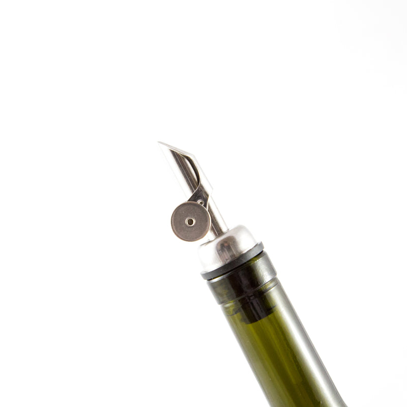 Self-Closing Spout